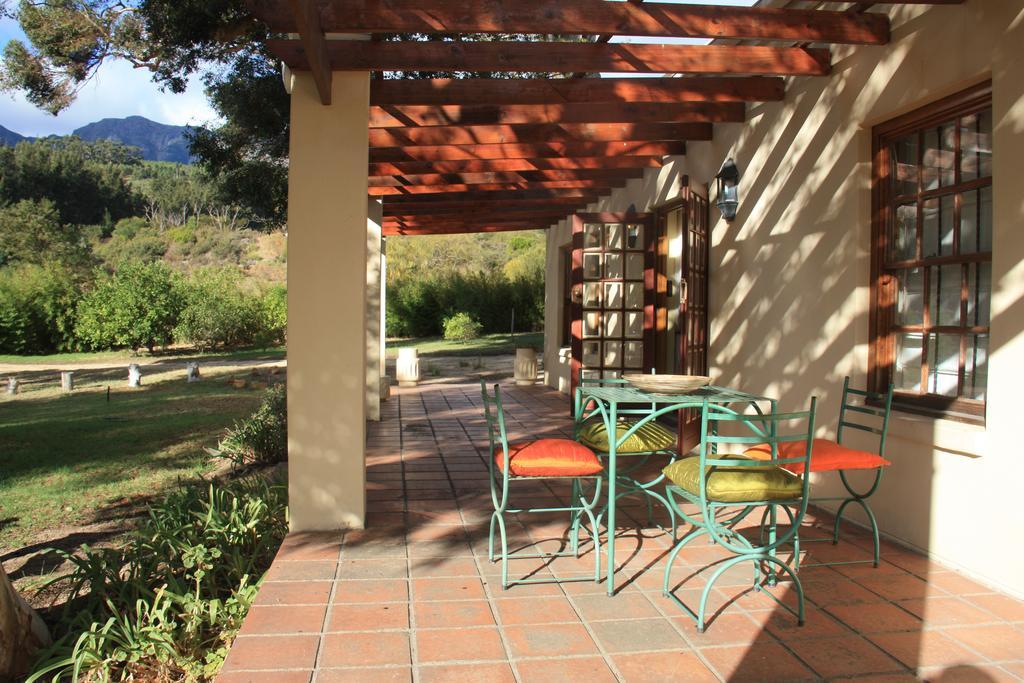 Calais Wine Estate Guest House Парл Екстериор снимка