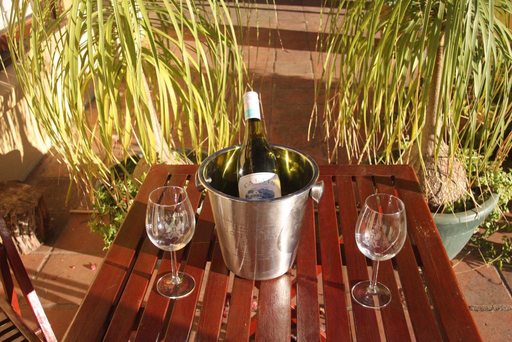 Calais Wine Estate Guest House Парл Екстериор снимка